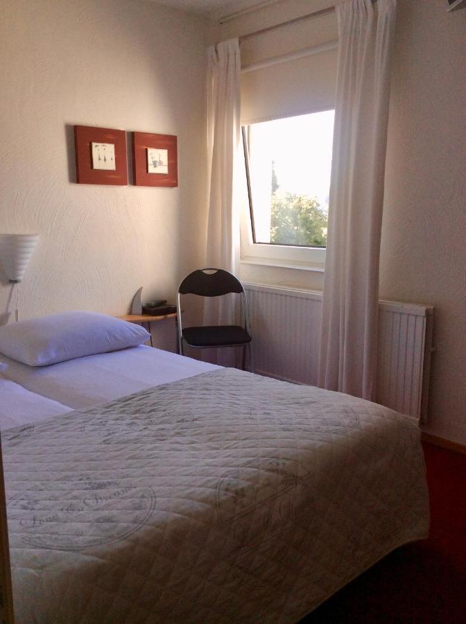 Oranje Hotel 2*
